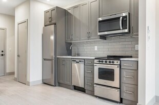 45547-45547 Knight Rd in Chilliwack, BC - Building Photo