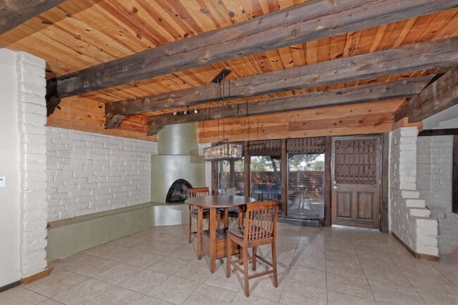 670 Lakeview Cir SE in Rio Rancho, NM - Building Photo - Building Photo