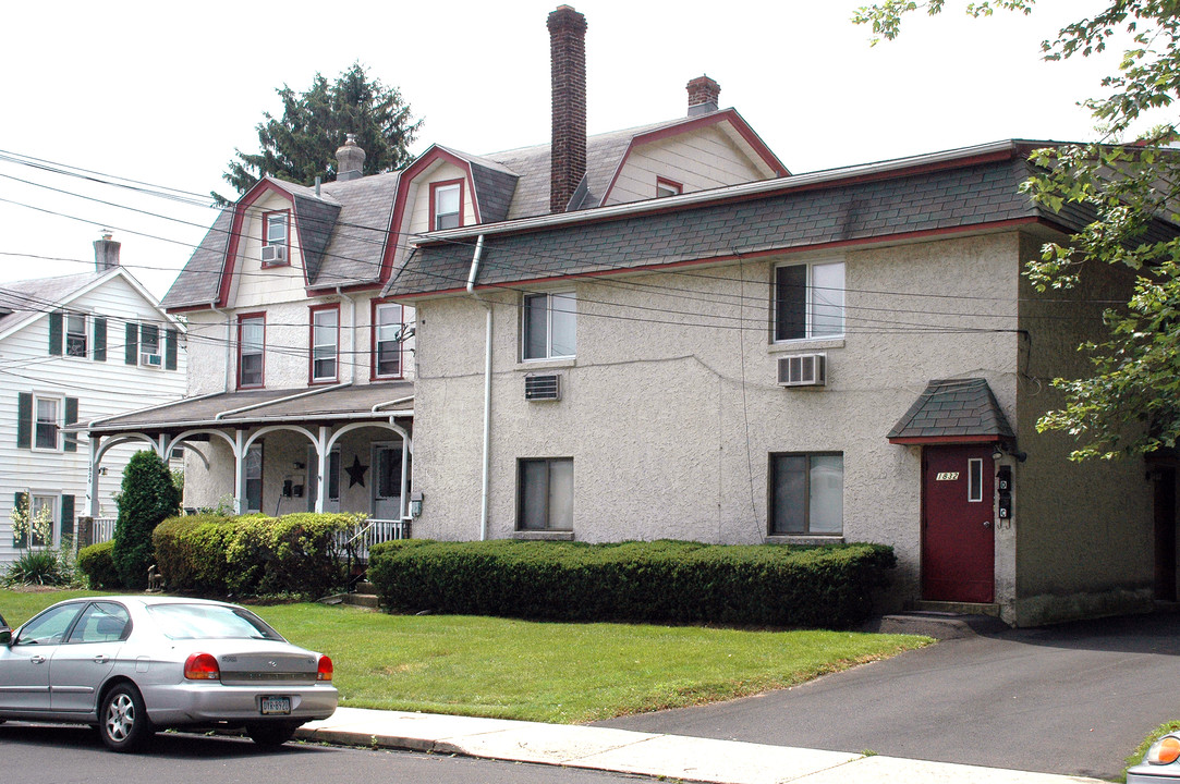 1826-1832 Horace Ave in Abington, PA - Building Photo