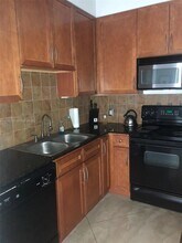 2001 Biscayne Blvd, Unit 2217 in Miami, FL - Building Photo - Building Photo