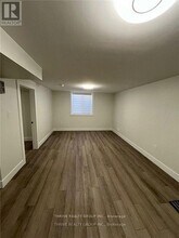 1 Sutton Pl in London, ON - Building Photo - Building Photo