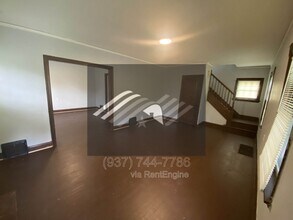 500 W Parkwood Dr in Dayton, OH - Building Photo - Building Photo