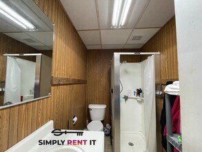 512 Hayward Ave in Ames, IA - Building Photo - Building Photo