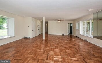 8104 Heacock Ln in Wyncote, PA - Building Photo - Building Photo