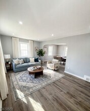 239 E 4th Ave in Roselle, NJ - Building Photo - Building Photo