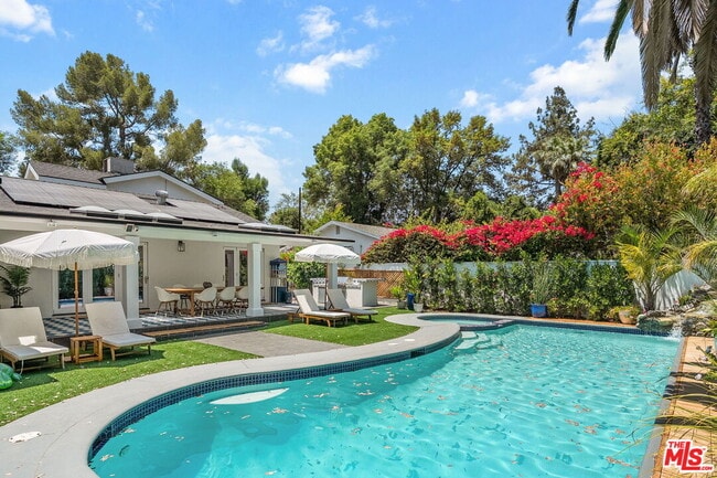 property at 5614 Ponce Ave