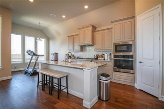 1708 Brookhollow Dr in Carrollton, TX - Building Photo - Building Photo