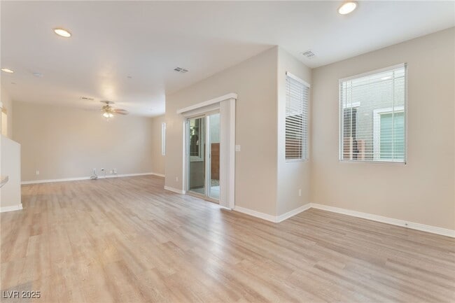 property at 3049 Historic Horizon Ave