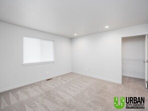 224 S Woodlawn Rd in Spokane, WA - Building Photo - Building Photo