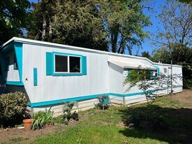 1406 34th St in Springfield, OR - Building Photo