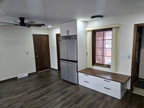 212 Georgeanna St in Yorkville, IL - Building Photo - Building Photo