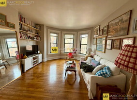 223 Newbury St, Unit 3R in Boston, MA - Building Photo