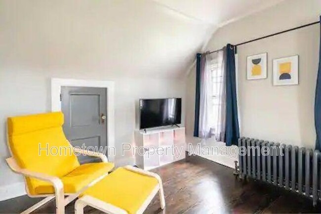property at 348 E Derry Rd