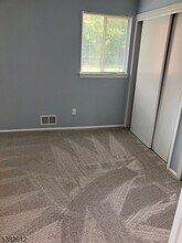 96 Chelsea Way in Bridgewater, NJ - Building Photo - Building Photo