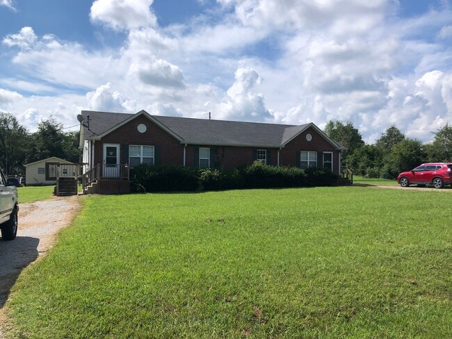 105 Underhill Dr, Unit 105 Underhill Rd. in Dickson, TN - Building Photo - Building Photo