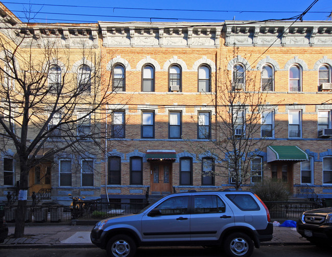 17-15 Harman St in Flushing, NY - Building Photo - Building Photo