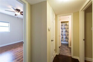 1411 Norwalk Ln in Austin, TX - Building Photo