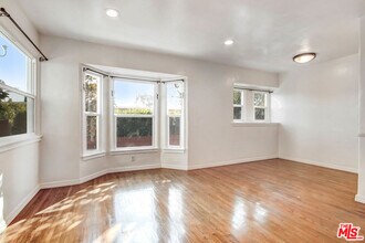 2225 Montana Ave in Santa Monica, CA - Building Photo - Building Photo
