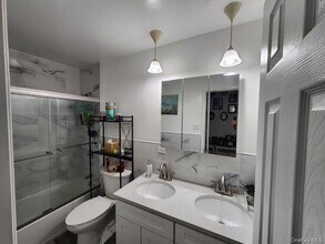 15-68 216th St in Queens, NY - Building Photo - Building Photo