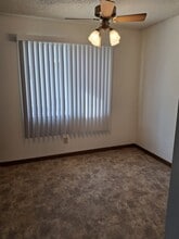 1304 Galeta Ave, Unit A in Norfolk, NE - Foto de edificio - Building Photo