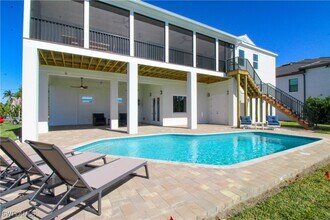 4879 Esplanade St in Bonita Springs, FL - Building Photo - Building Photo