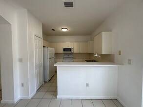 2615 SE 15th Pl in Homestead, FL - Foto de edificio - Building Photo