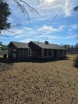 4063 Chadbourn Hwy in Whiteville, NC - Building Photo