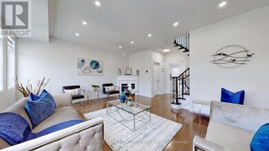 3356 Southwick St in Mississauga, ON - Building Photo - Building Photo