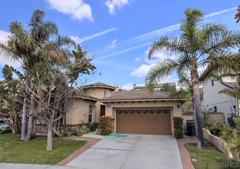 1483 Lost Creek Rd in Chula Vista, CA - Foto de edificio