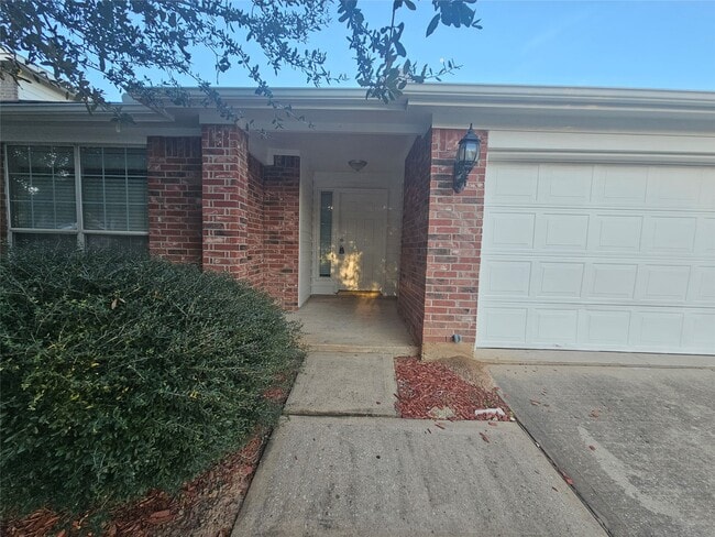 23506 Hidden Maple Dr in Spring, TX - Building Photo - Building Photo