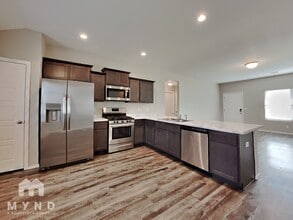 8717 E 161st Pl S in Bixby, OK - Foto de edificio - Building Photo