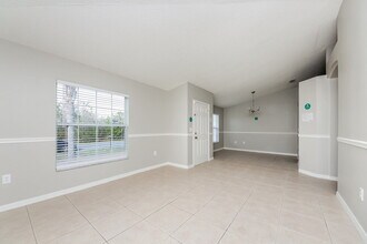 473 Martigues Dr in Kissimmee, FL - Building Photo - Building Photo