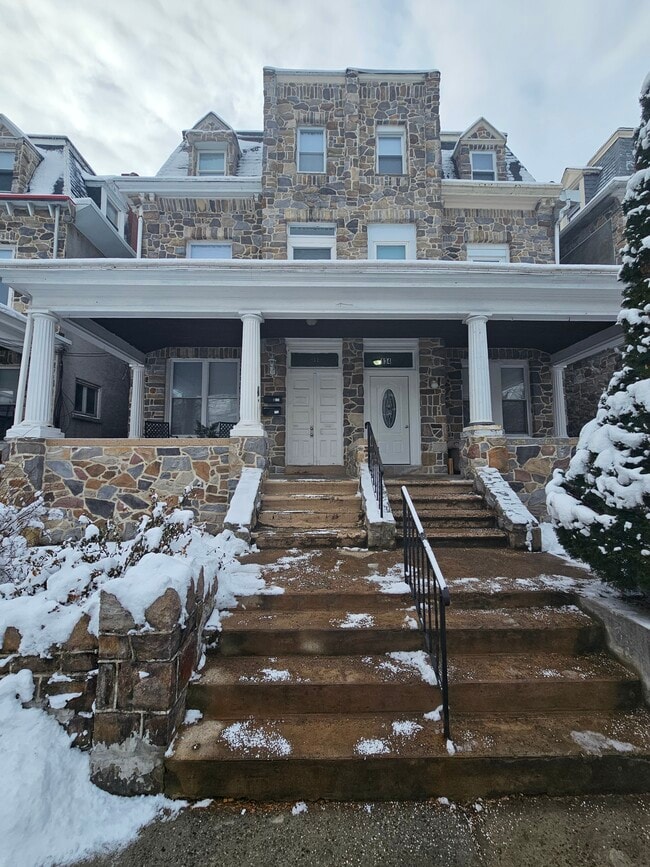 132 W Douglass St, Unit 132 W. Douglass St Apt 2