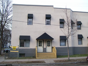 301 17th Ave NE in Minneapolis, MN - Building Photo - Building Photo