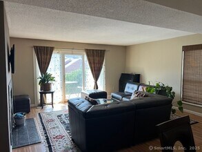 23 Highland Rd in Stamford, CT - Building Photo - Building Photo
