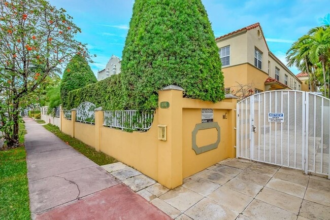 property at 1035 Pennsylvania Ave