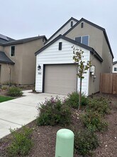 30536 Delancy Rd in Visalia, CA - Building Photo - Building Photo