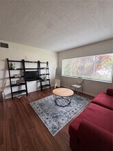 101 SE 6th Ave in Pompano Beach, FL - Building Photo - Building Photo