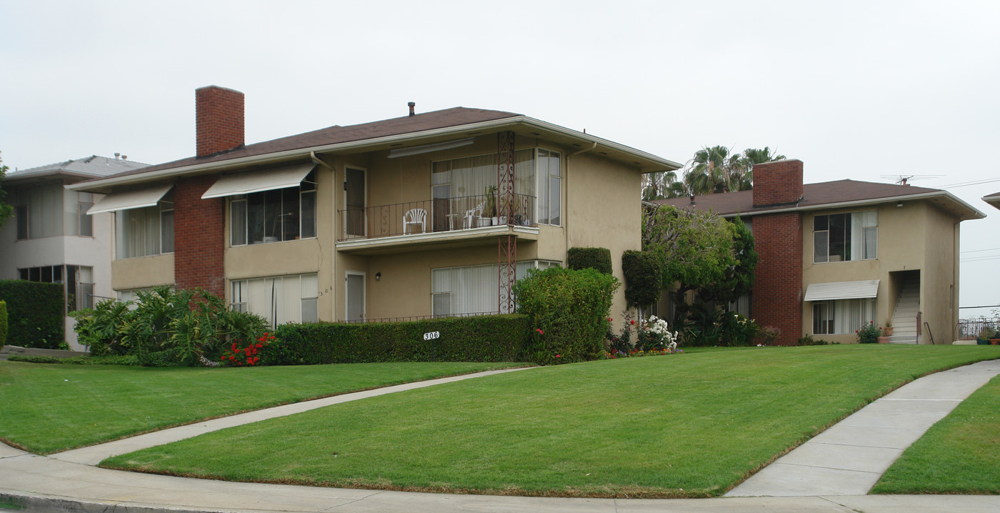 306 Mockingbird Ln in South Pasadena, CA - Building Photo