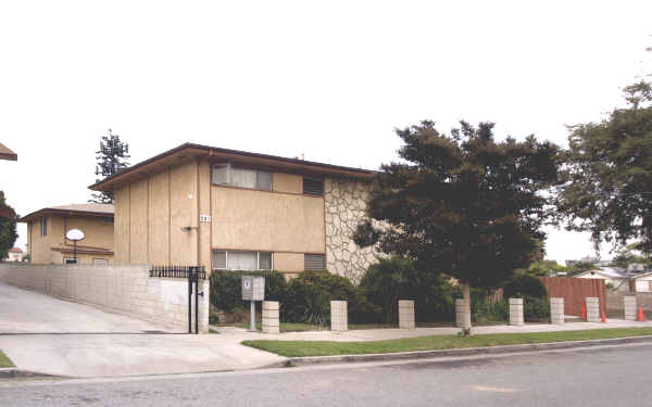501 W Bencamp St in San Gabriel, CA - Foto de edificio