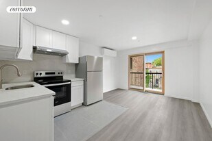 217 9th St in Brooklyn, NY - Building Photo