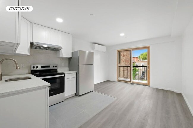 217 9th St