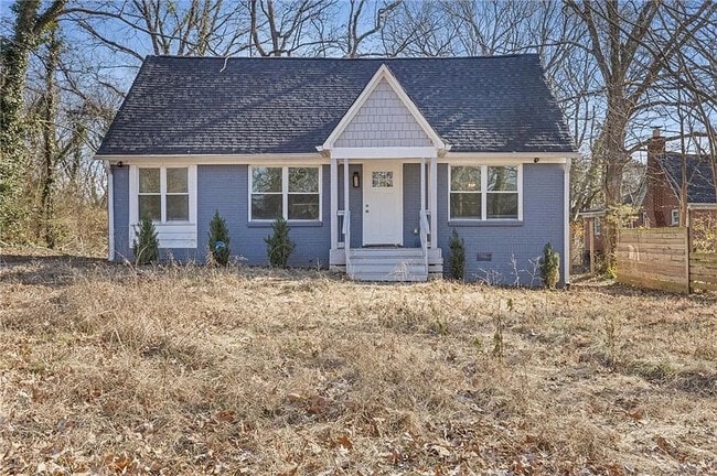 Room in House on Browns Mill Rd SE in Atlanta, GA - Building Photo - Building Photo