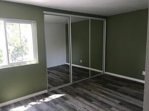 5051 La Jolla Blvd, Unit 5051- La Jolla Blvd. #301 in San Diego, CA - Building Photo - Building Photo