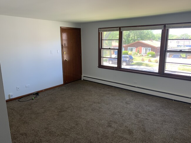 11800 S Karlov Ave in Alsip, IL - Building Photo - Building Photo