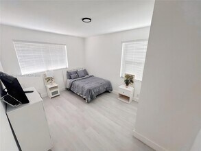 3361 NW 5th Pl in Lauderhill, FL - Building Photo - Building Photo