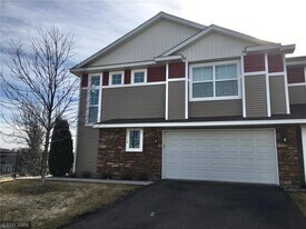 15716 60th Ave N in Plymouth, MN - Building Photo