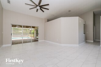 14223 Pimberton Dr in Hudson, FL - Building Photo - Building Photo