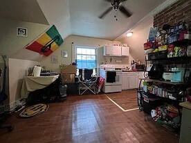 381 Forest Ave in Morgantown, WV - Building Photo