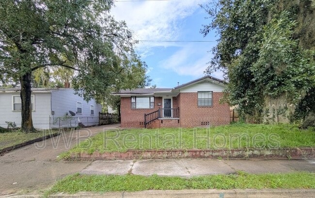 property at 1242 11th St E